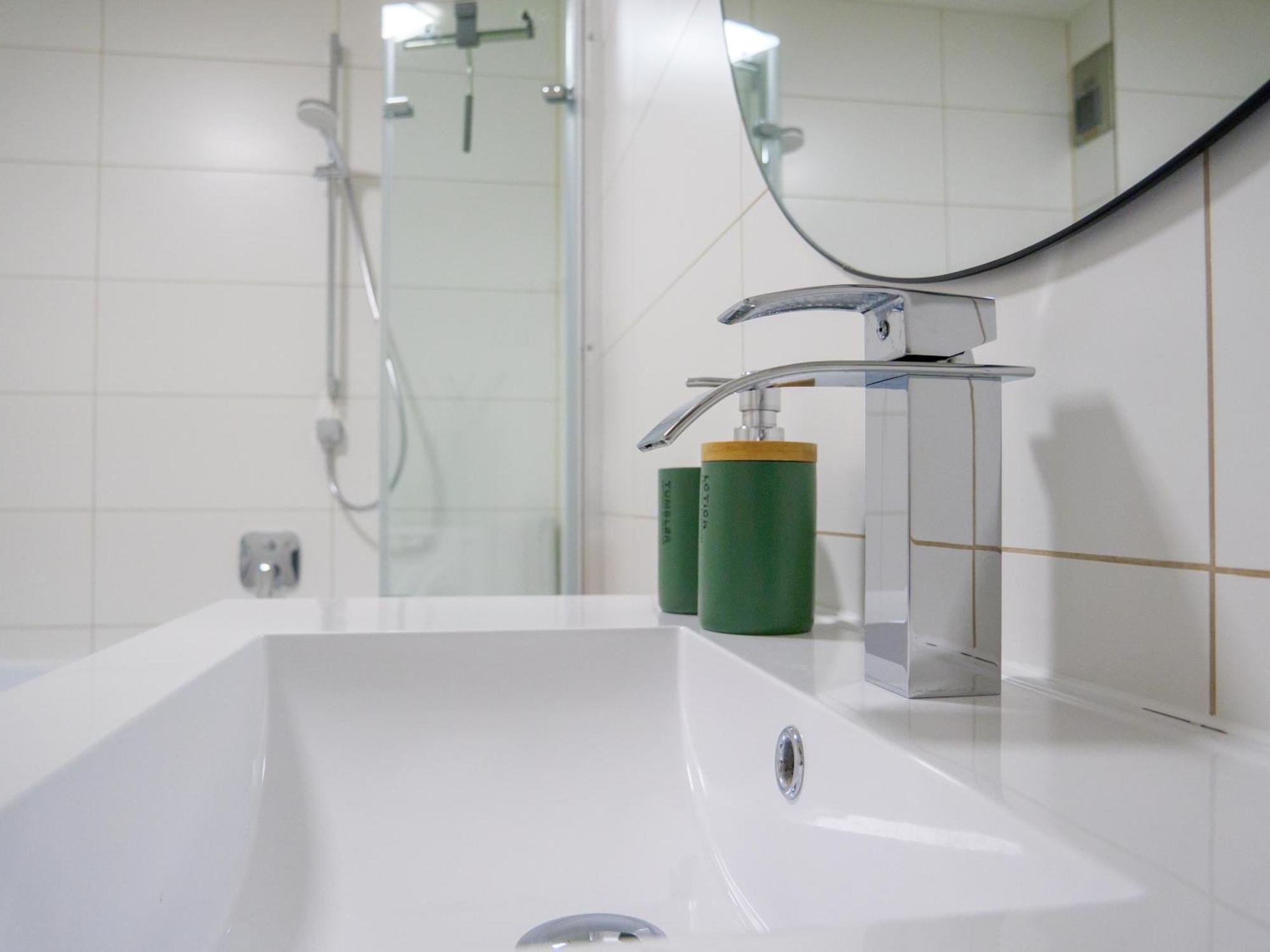 Amao-Green I 90Qm I Penthouse Maisonette Mit Rooftop I City Center I King-Size Betten Lahr  Exterior foto